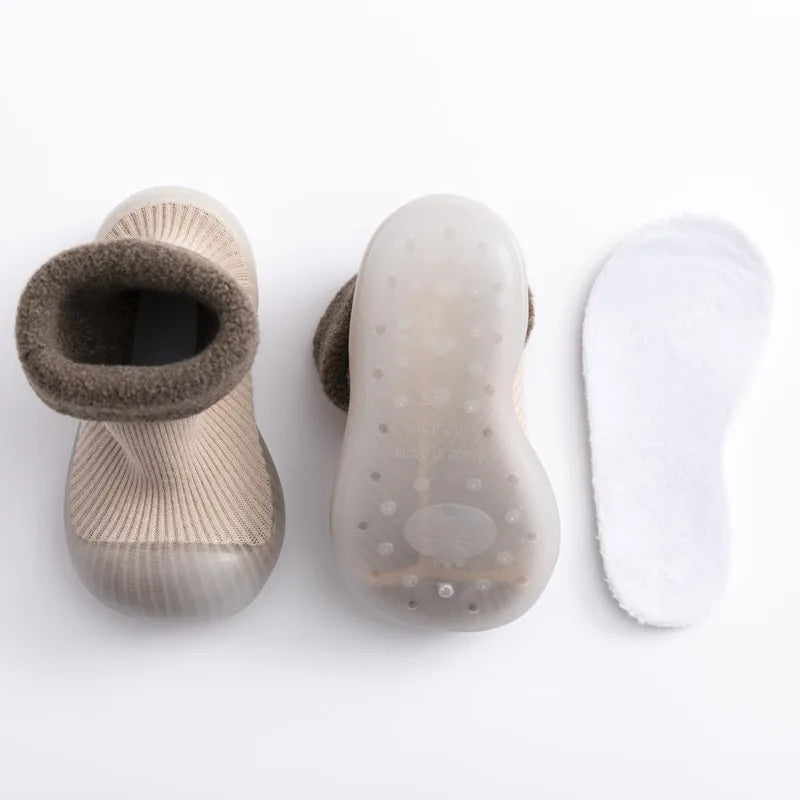 Gefütterte Barfußschuhe - die optimale Unterstützung bei den ersten Schritten