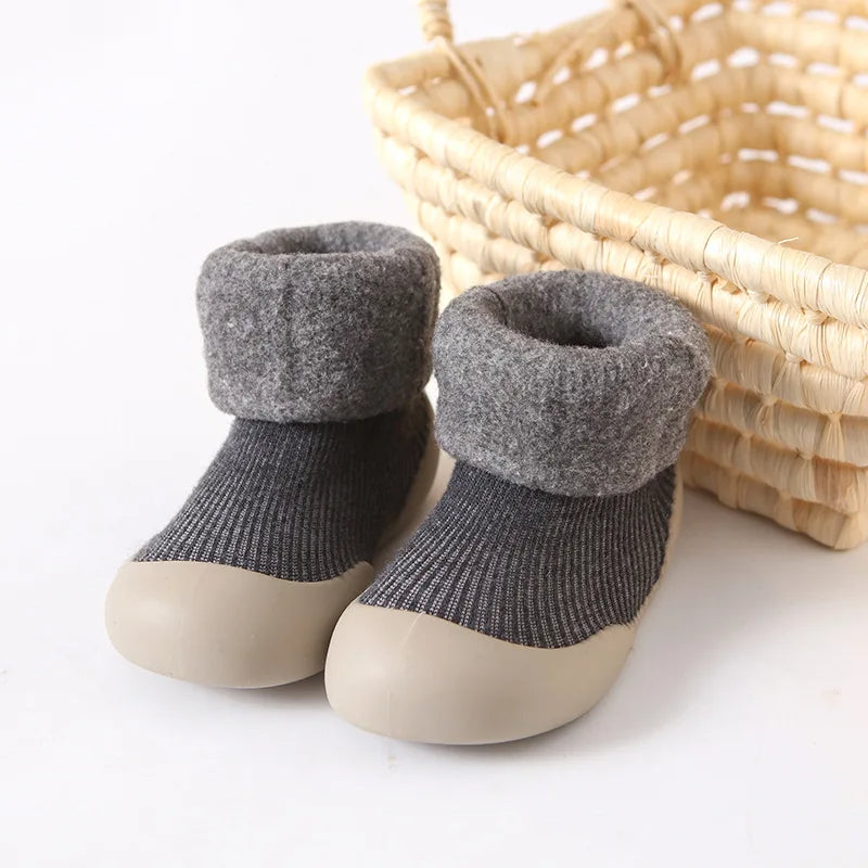 Gefütterte Barfußschuhe - die optimale Unterstützung bei den ersten Schritten