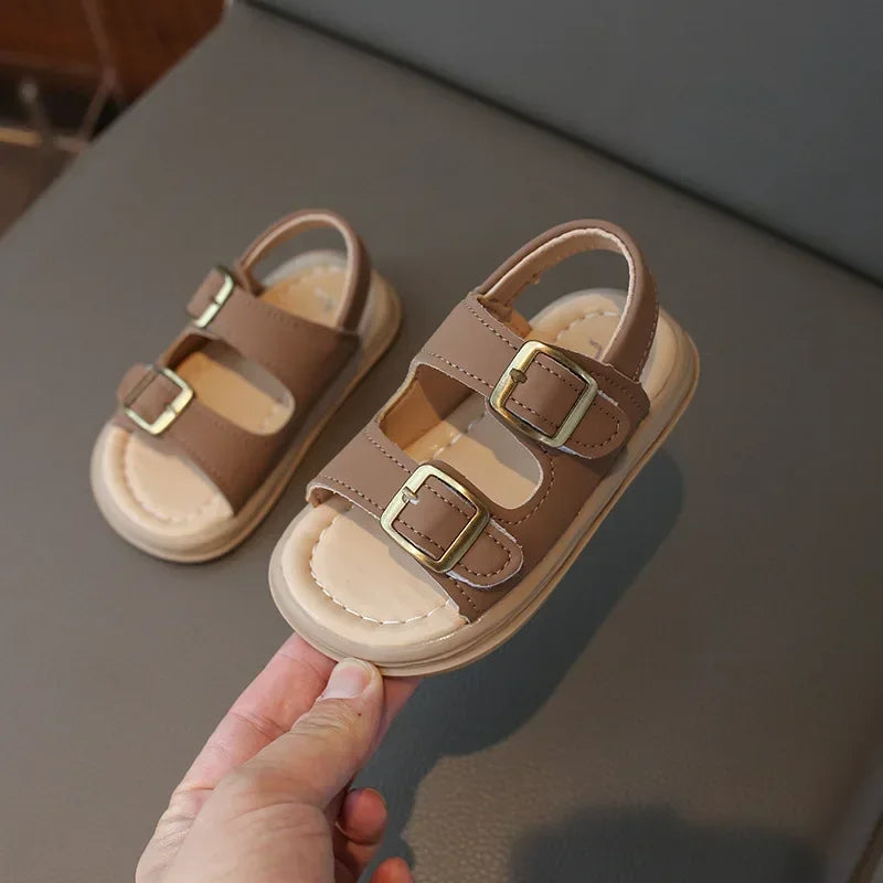 Bordé Sandalen - wo jeder Schritt Geborgenheit bedeutet.